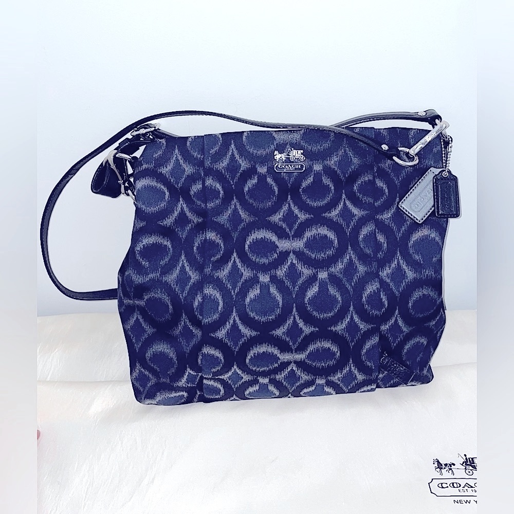 NWOT Coach Isabelle Op Ikat Navy Blue Carryall Crossbody Shoulder Bag 21296